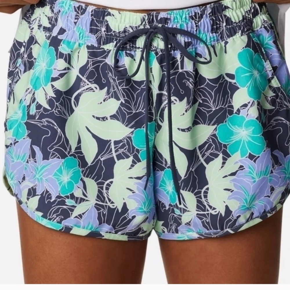 Columbia Omni- Shade NWT size XL